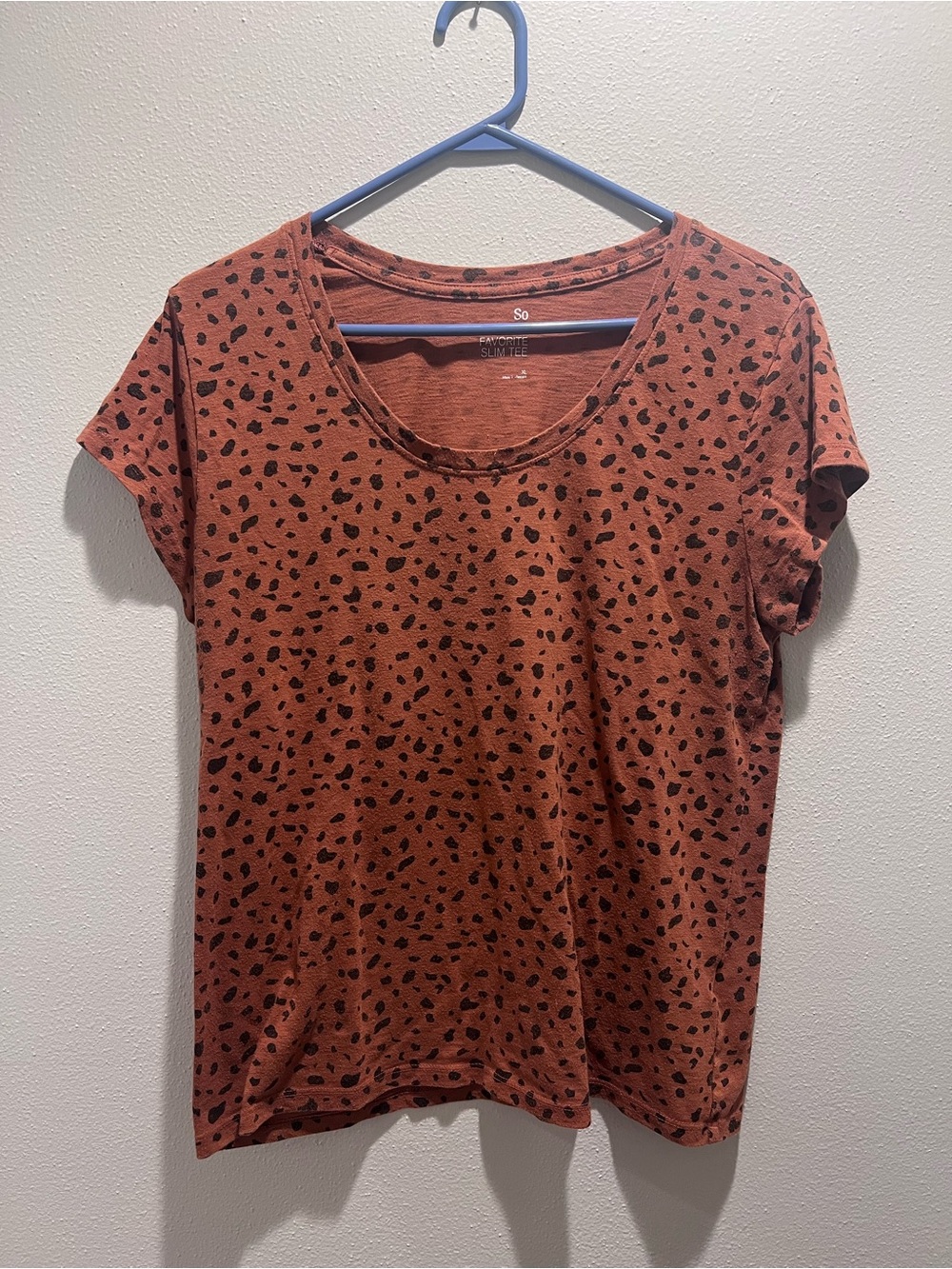SO Rust Short Sleeve Tee with Black Spot Print